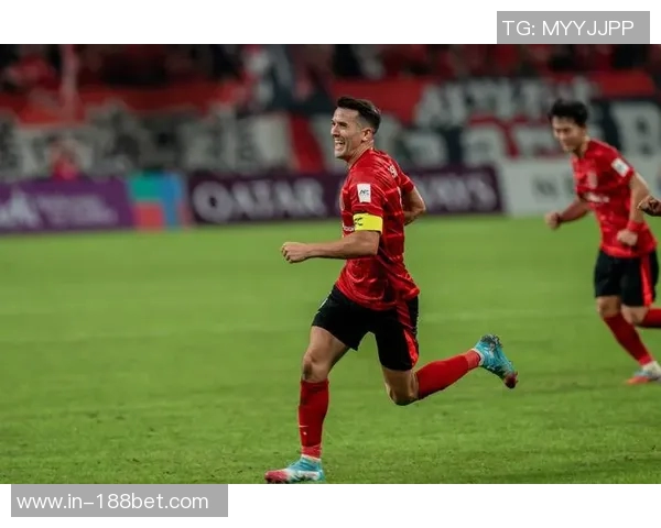 成都蓉城在202526亚冠精英联赛第2轮中以1-0战胜江原FC取得宝贵胜利