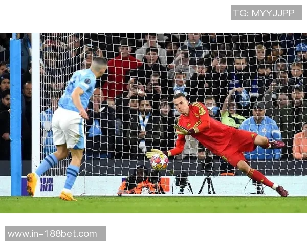 卢宁社媒分享精彩瞬间补时神扑助球队保住胜利梦想未灭